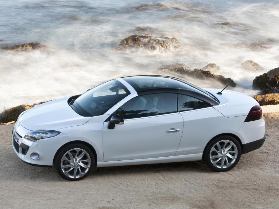  Renault Megane CC 2010 года  (фото 37 из 65)